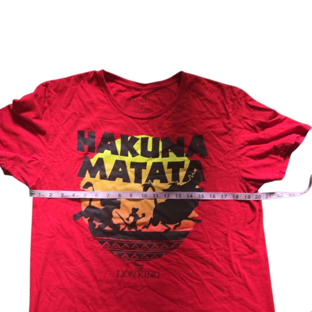 Hakuna Matata Red Lion King T-Shirt - L - Picture 4 of 6